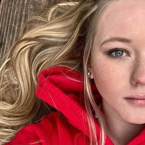 Meet your Posher, Maya